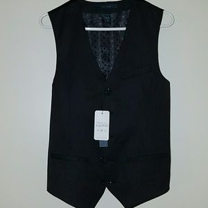 Charcoal button up vest NWT